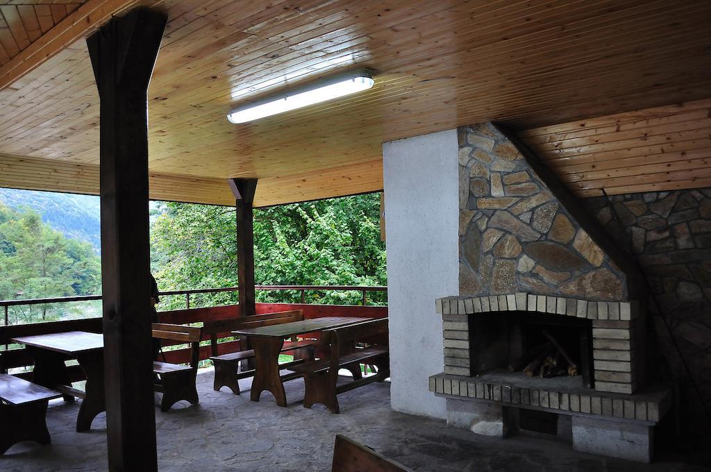 Fisherman'S Hut Family Hotel Beden Exterior photo